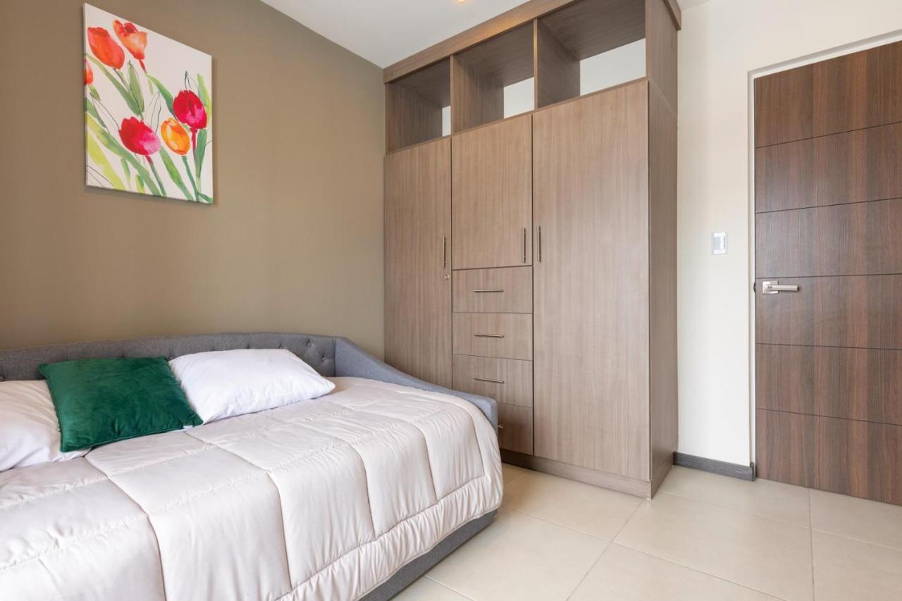 Boulevard Park Apto #27 - 2Bdrm - Selena Segura Heredia Exterior foto