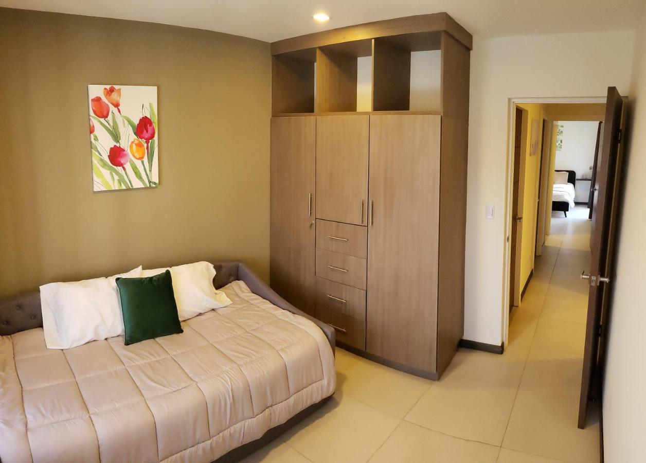 Boulevard Park Apto #27 - 2Bdrm - Selena Segura Heredia Exterior foto