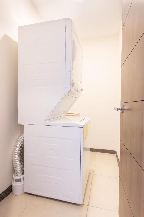 Boulevard Park Apto #27 - 2Bdrm - Selena Segura Heredia Exterior foto
