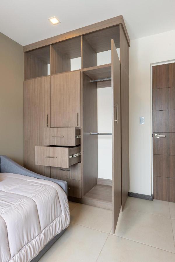 Boulevard Park Apto #27 - 2Bdrm - Selena Segura Heredia Exterior foto